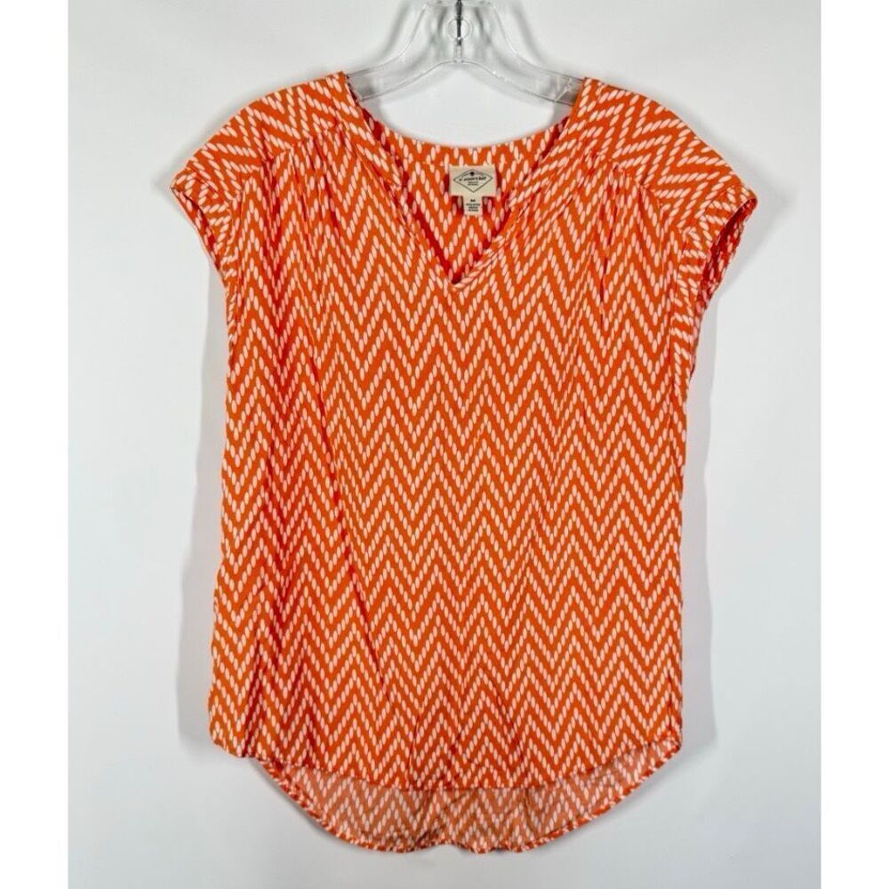 003 - St John's Bay Rayon Capped Sleeve Blouse Size Medium